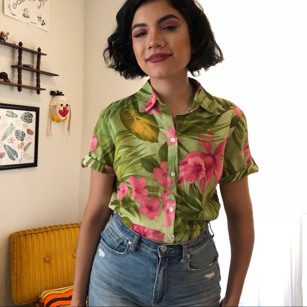 Hawaiian blouse